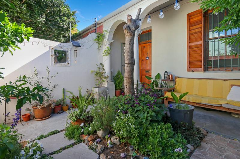 To Let 1 Bedroom Property for Rent in Observatory Western Cape